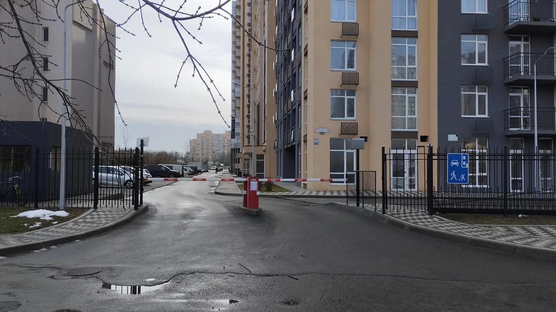 Апартаменты Квартира в новом доме Метро Теремки ВДНХ Феофания Магеллан Киев